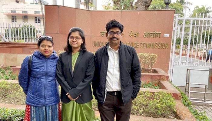 रायपुर। भारतीय प्रशासनिक सेवा (IAS) के लिए छत्तीसगढ़ के 5 उम्मीदवारों का चयन हुआ है। भिलाई की सिमी करण ने 31वीं रैंक, उमेश प्रसाद गुप्ता ने 162 वीं रैंक, सूथान ने 209 वीं रैंक, आयुष खरे ने 267 वीं रैंक और योगेश कुमार पटेल ने 434 वीं रैंक हासिल की है। UPSC की सिविल सर्विस परीक्षा पास करने वाले छात्रों को मुख्यमंत्री भूपेश बघेल बधाई दी है।