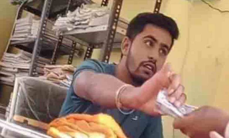 रिश्वत लेते पटवारी का वीडियो हुआ वायरल